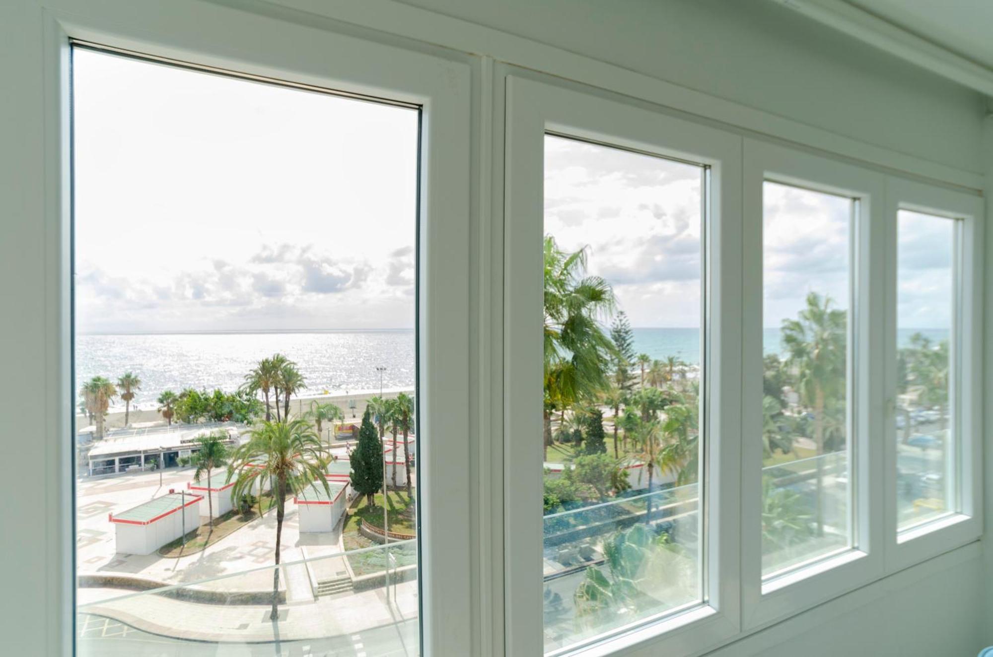 A&C Vistas Al Mar Luxury Leilighet Torre Del Mar Eksteriør bilde